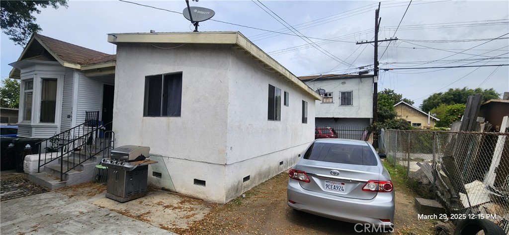 1399 W 39th Street Property Photo 11