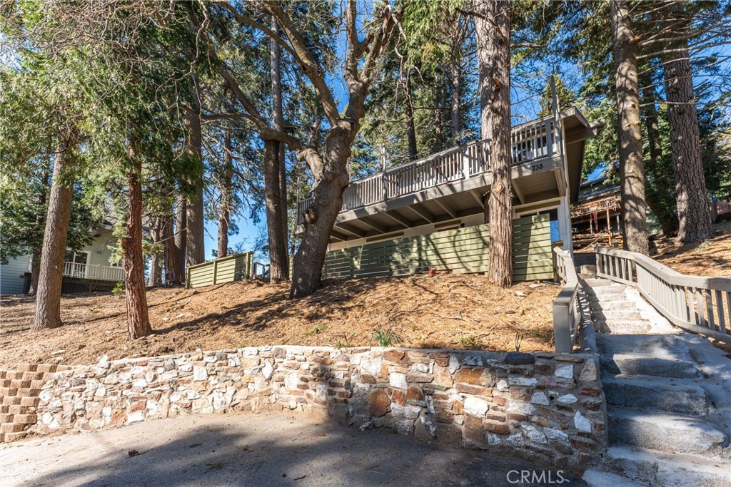 738 W Victoria Court Property Photo 1