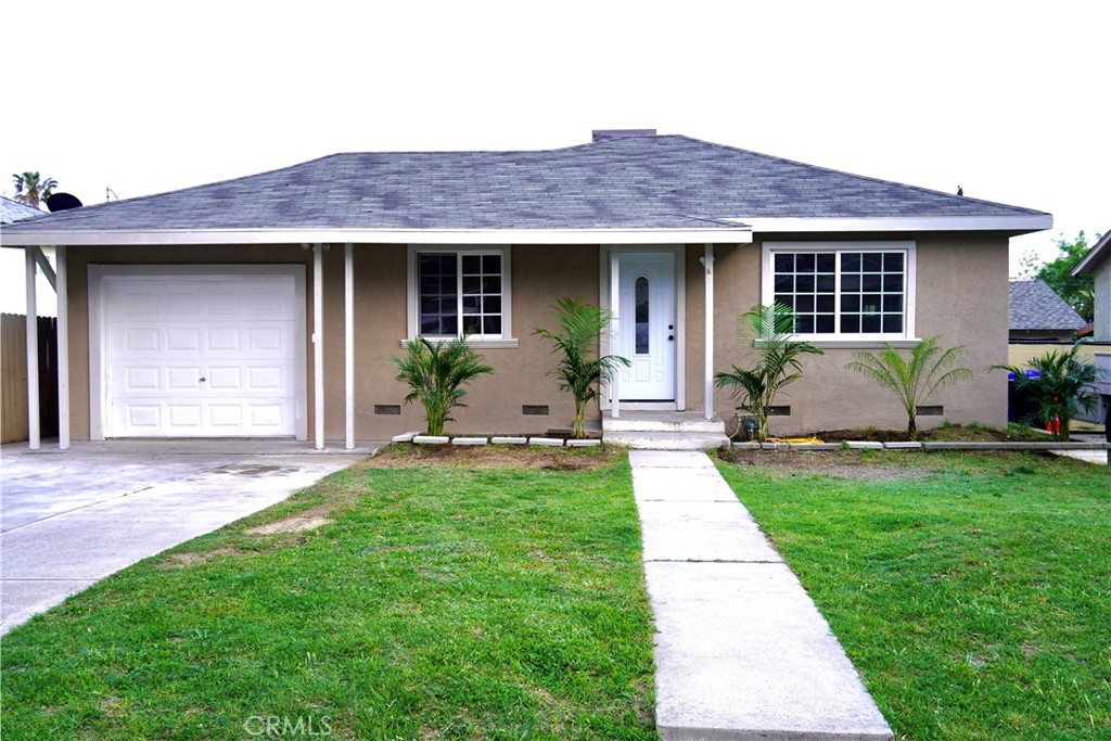 243 E 45th Street Property Photo 1