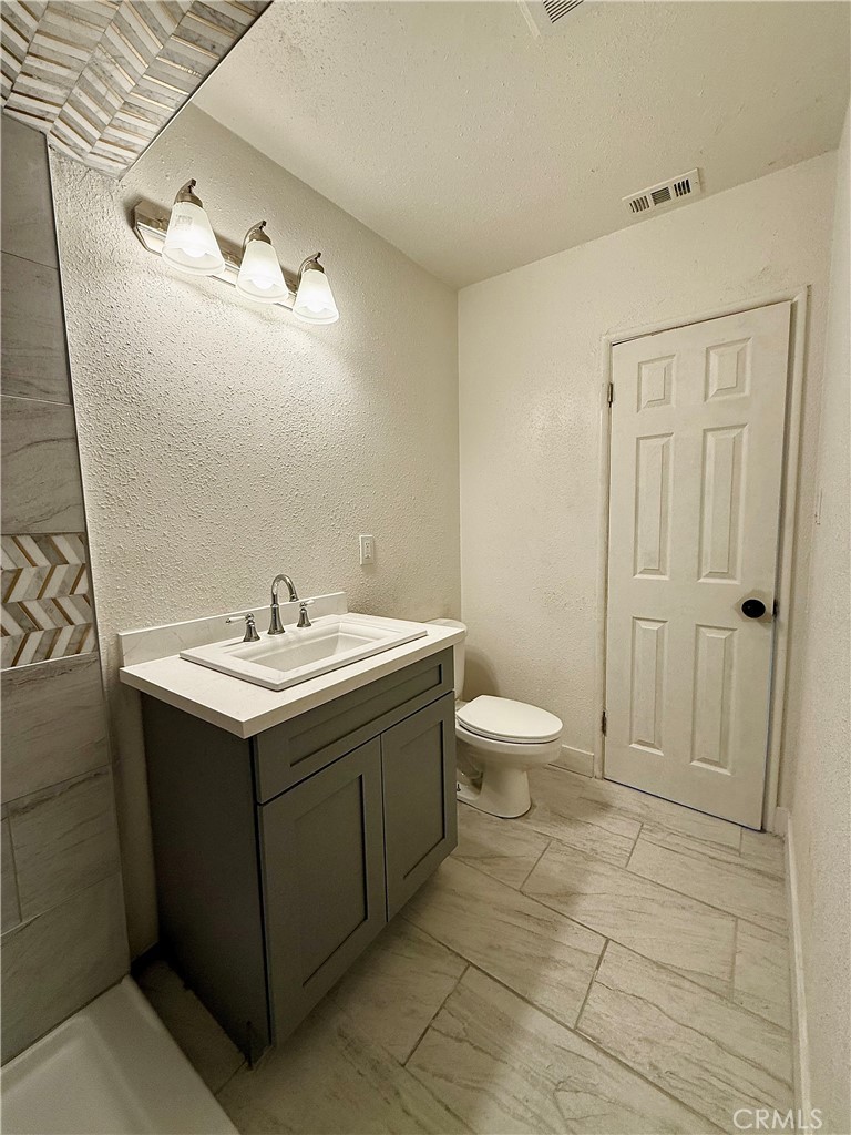 243 E 45th Street Property Photo 4