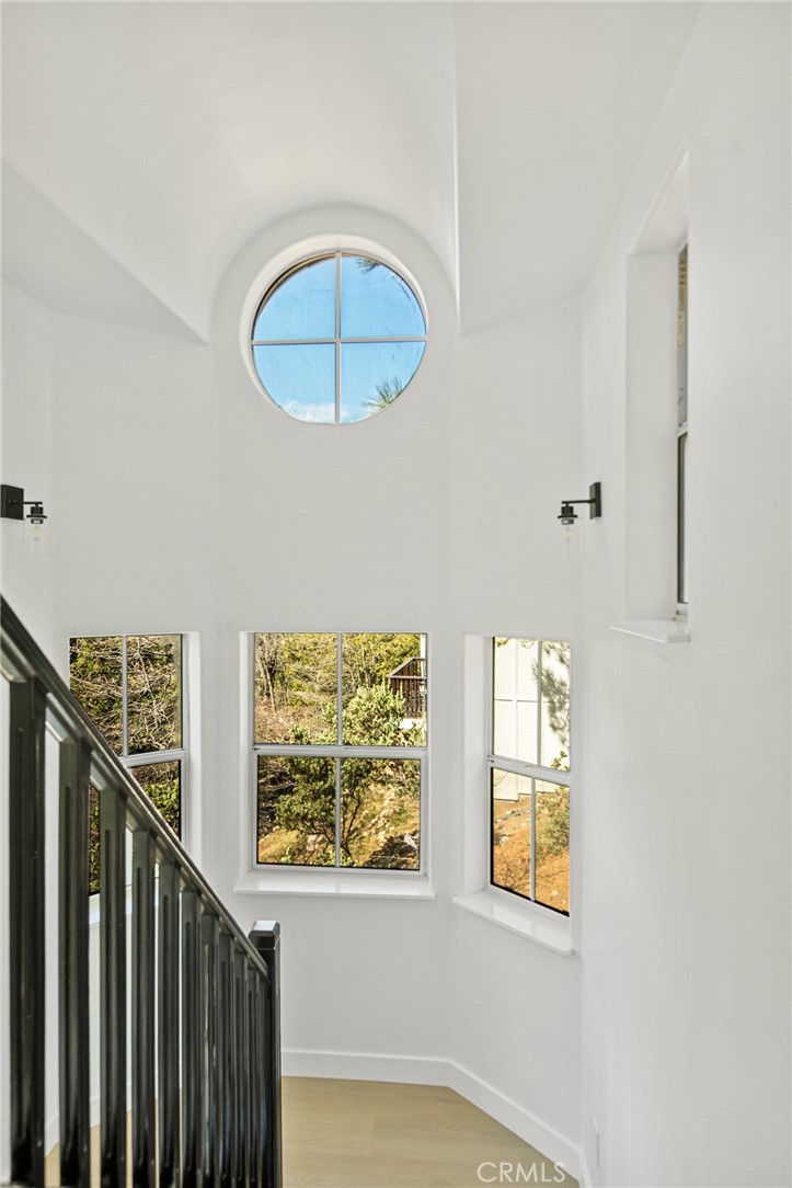 27757 North Bay Road Property Photo 10