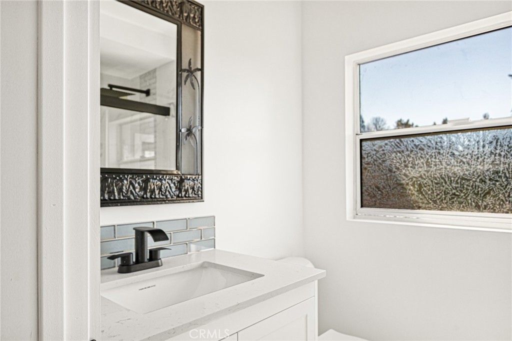 27757 North Bay Road Property Photo 22