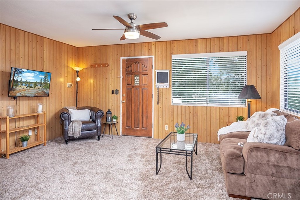 46262 Vale Drive Property Photo 7