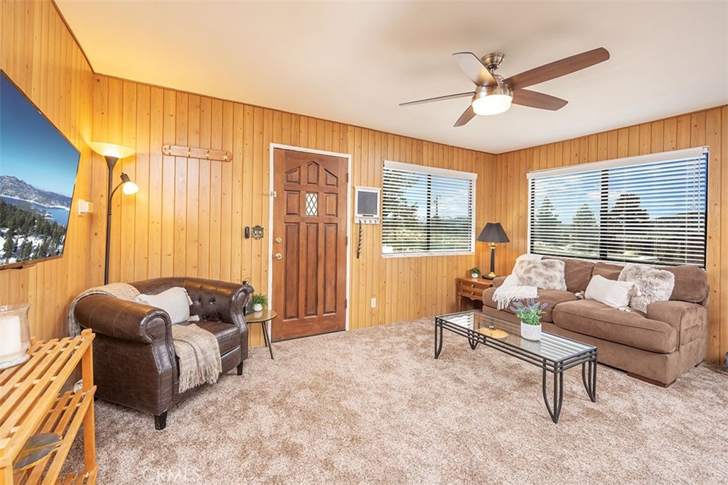 46262 Vale Drive Property Photo 8