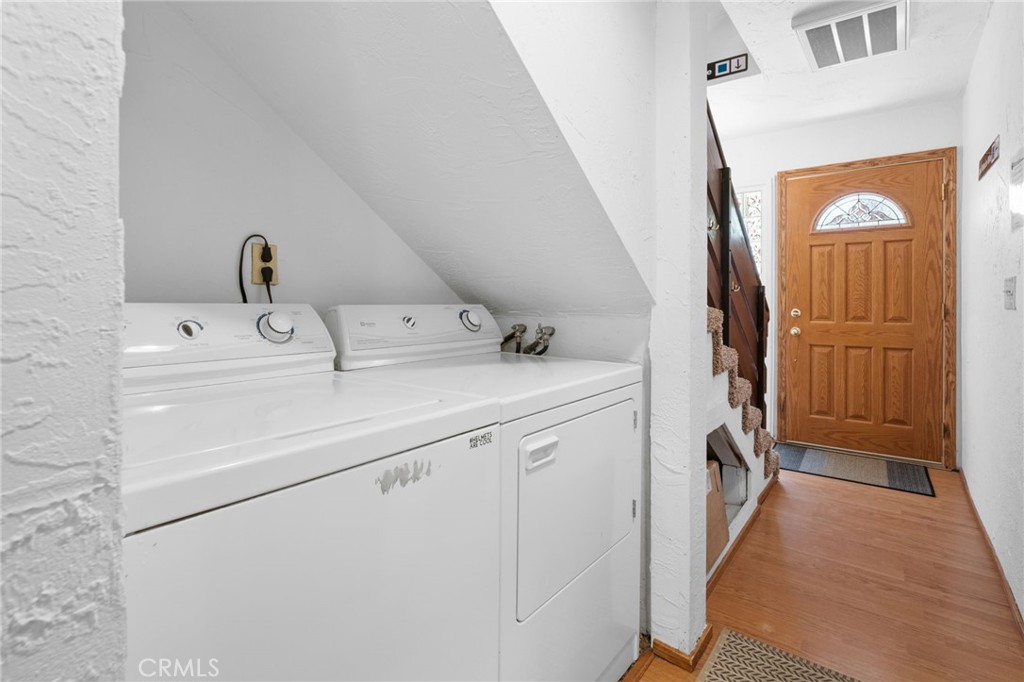 861 Thrush Drive 50 Property Photo 7