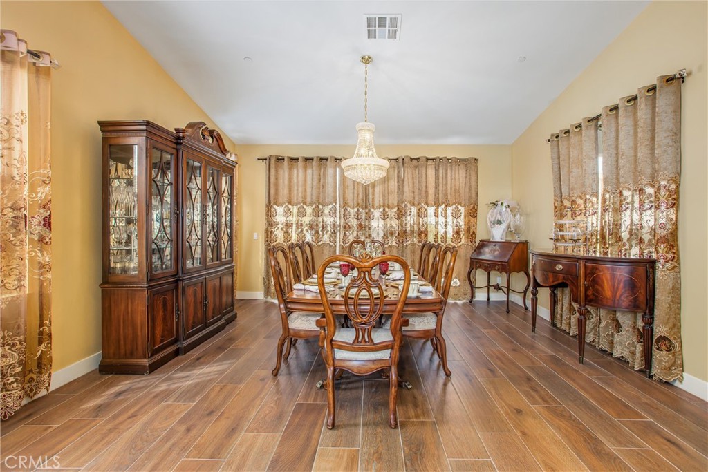 1454 Ellerg Way Property Photo 11