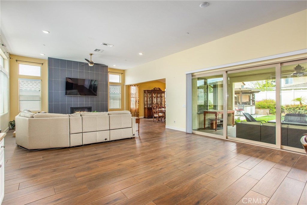 1454 Ellerg Way Property Photo 14