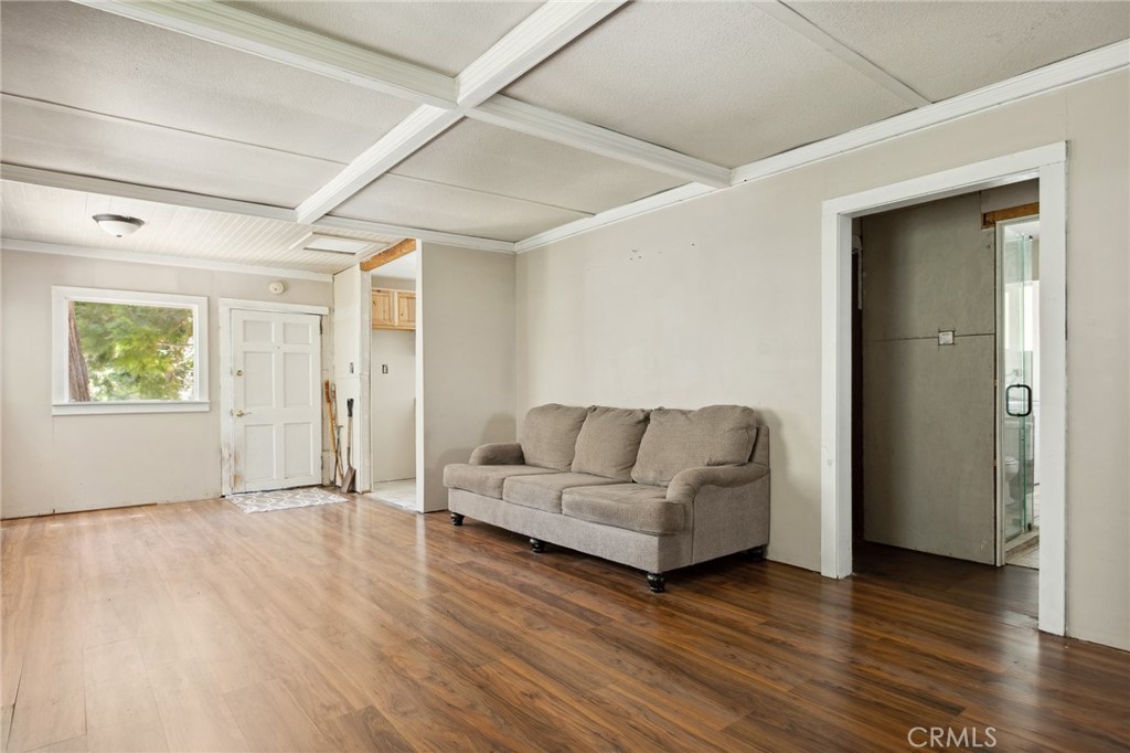 725 Golden Drive Property Photo 9