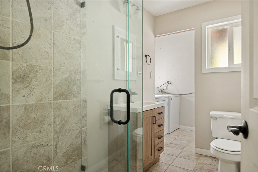 725 Golden Drive Property Photo 17