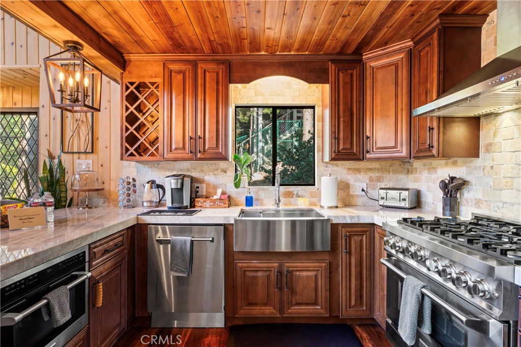 675 Grass Valley Road Property Photo 2