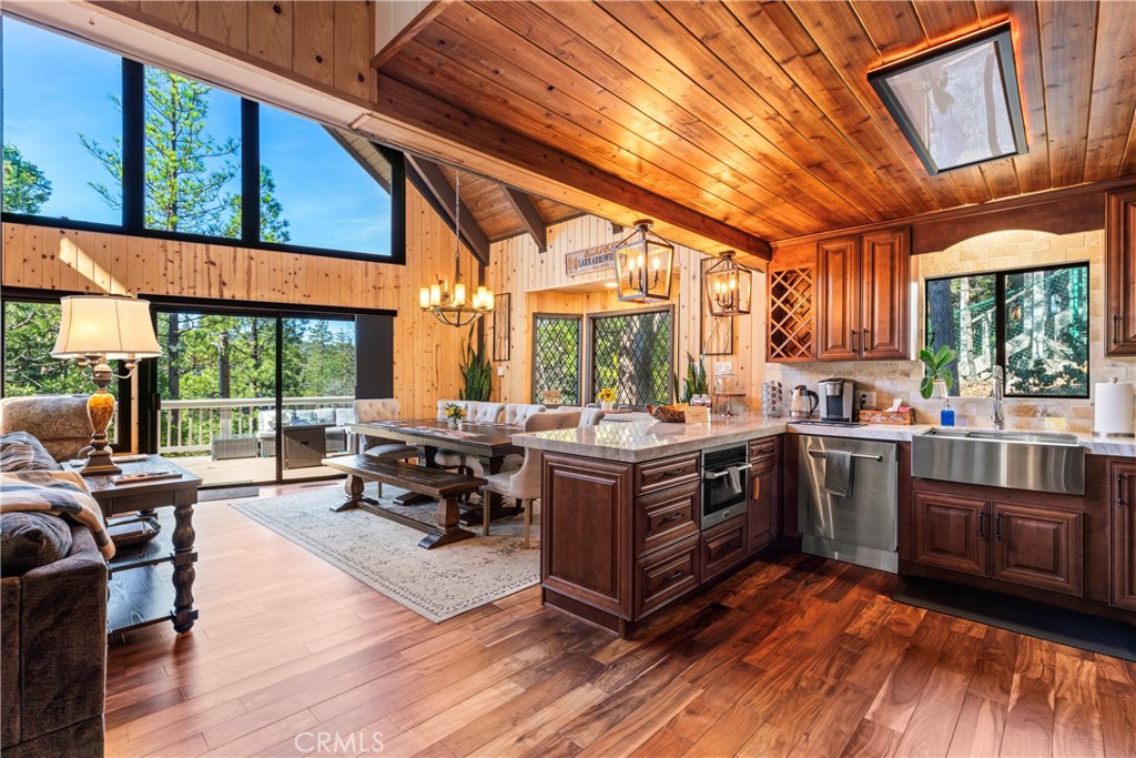 675 Grass Valley Road Property Photo 3