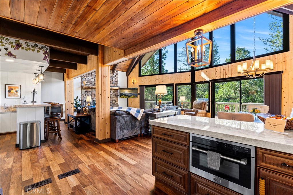 675 Grass Valley Road Property Photo 7