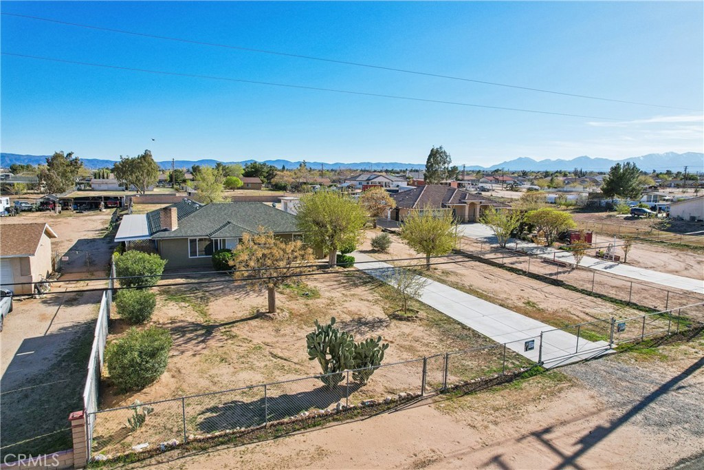 16621 Verano Street Property Photo 26