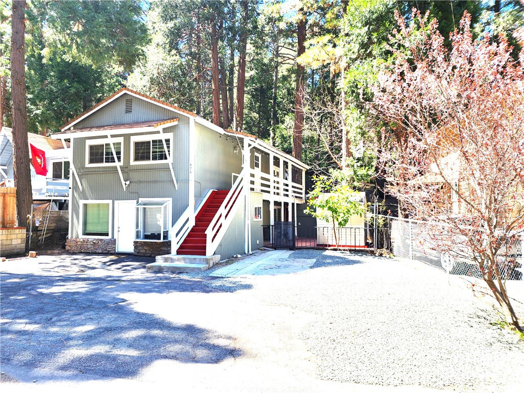 874 Fern Drive Property Photo 2