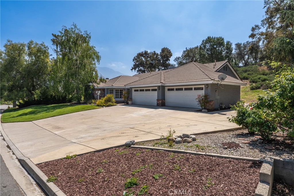 34865 Holly Avenue Property Photo 3