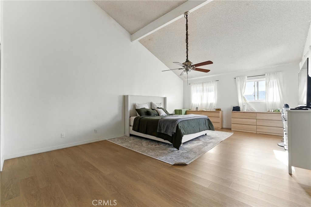 4737 Woodbend Lane Property Photo 12