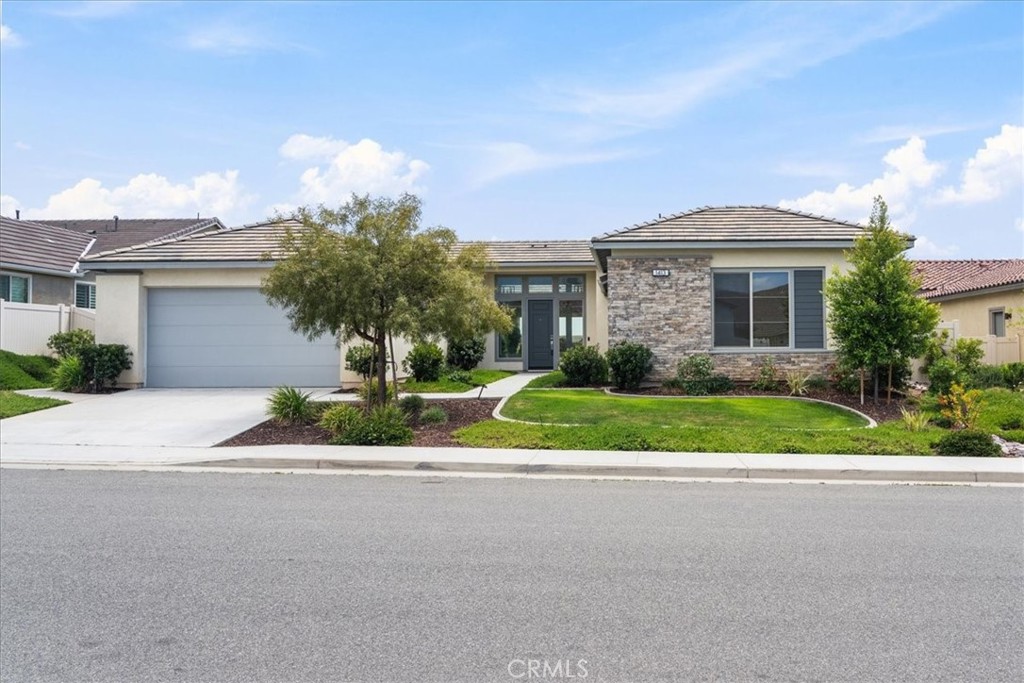 1413 Ellerg Way Property Photo 1