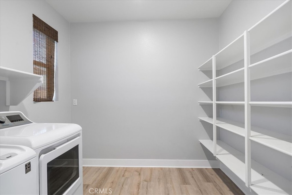 1413 Ellerg Way Property Photo 25
