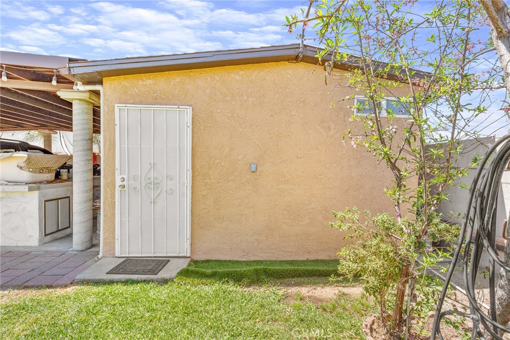 9414 Linden Avenue Property Photo 1