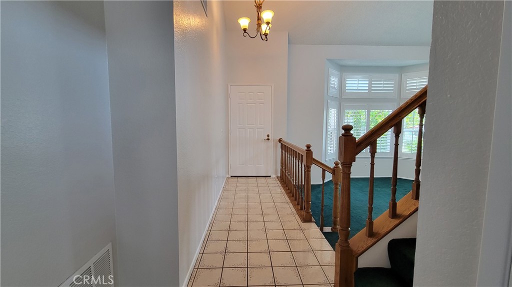 7368 Greenbriar Place Property Photo 11