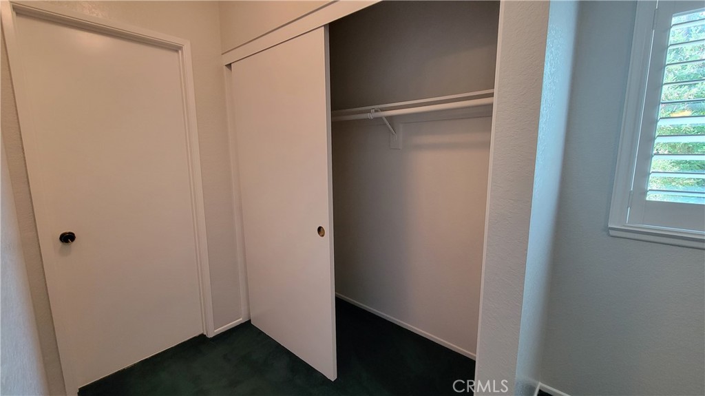 7368 Greenbriar Place Property Photo 14