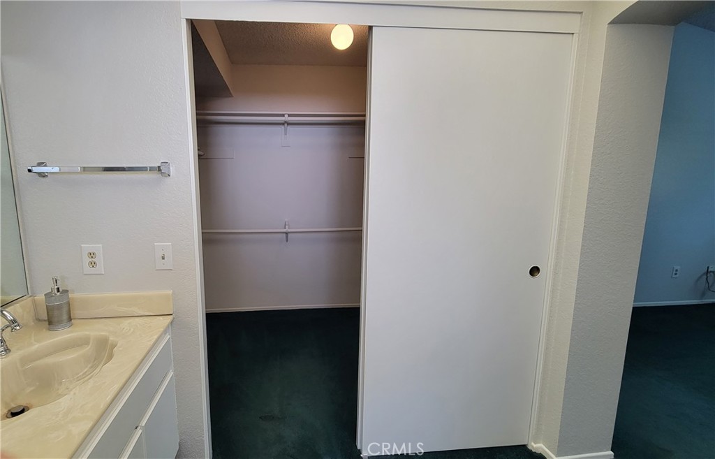 7368 Greenbriar Place Property Photo 26