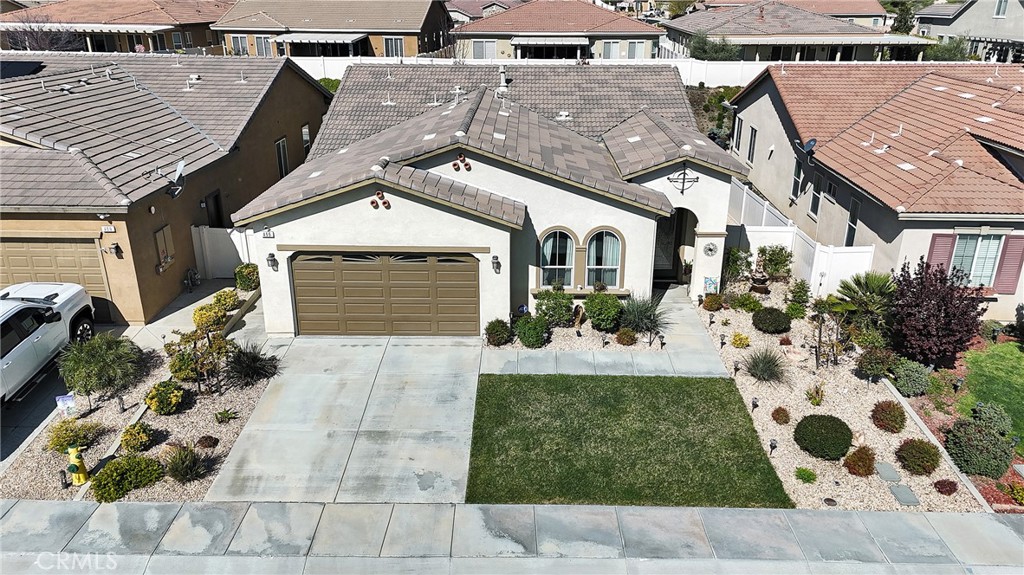 455 Everest Peak Property Photo 1
