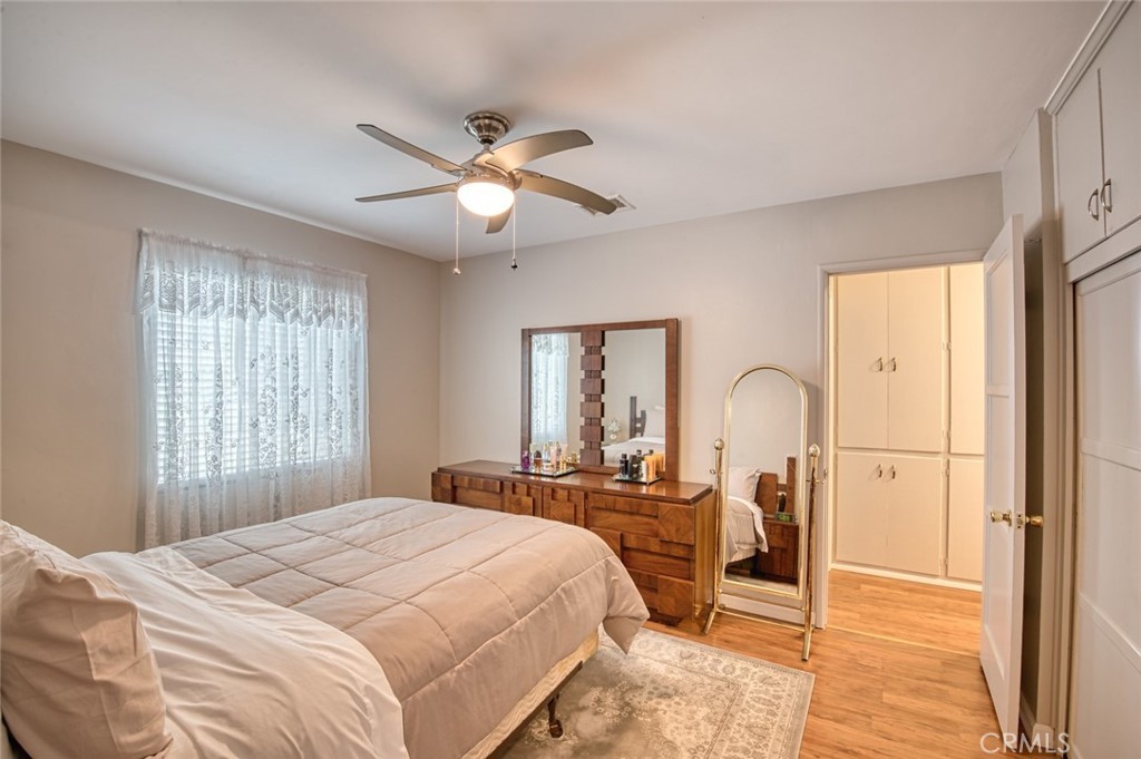 3670 N Sierra Way Property Photo 16
