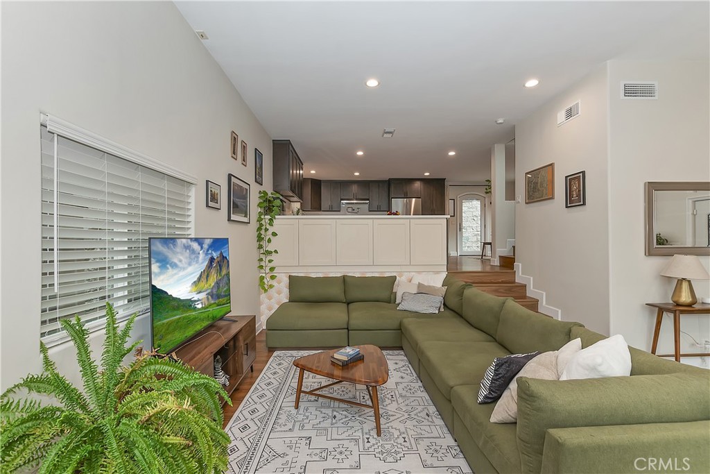 844 Virginia Court Property Photo 10