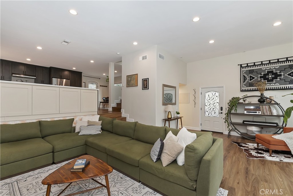 844 Virginia Court Property Photo 11
