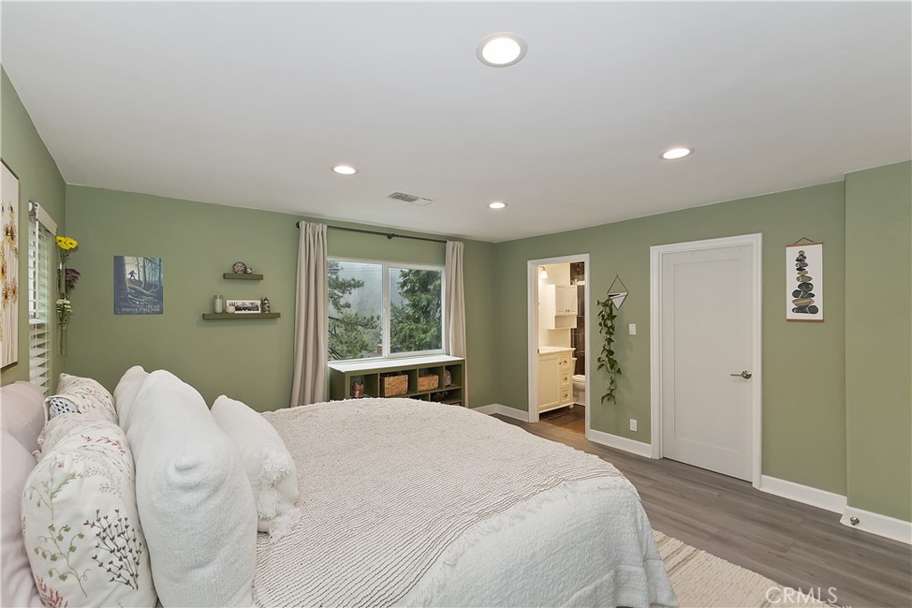 844 Virginia Court Property Photo 23