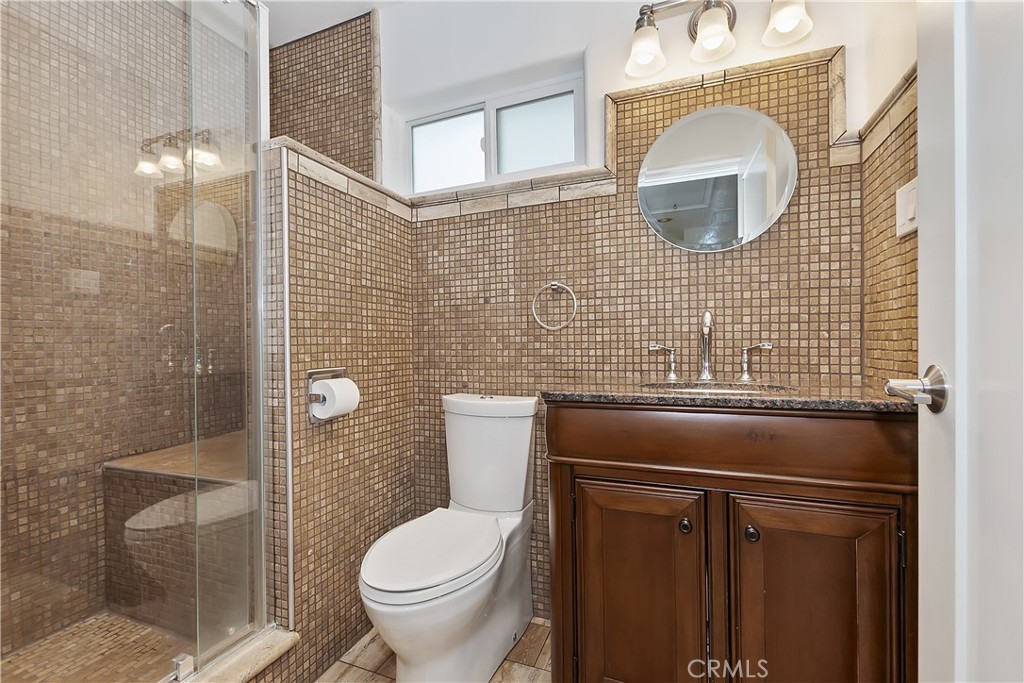 844 Virginia Court Property Photo 24