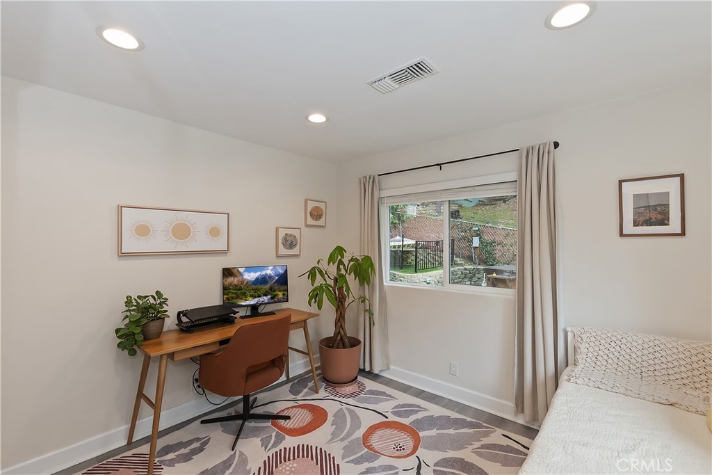 844 Virginia Court Property Photo 31