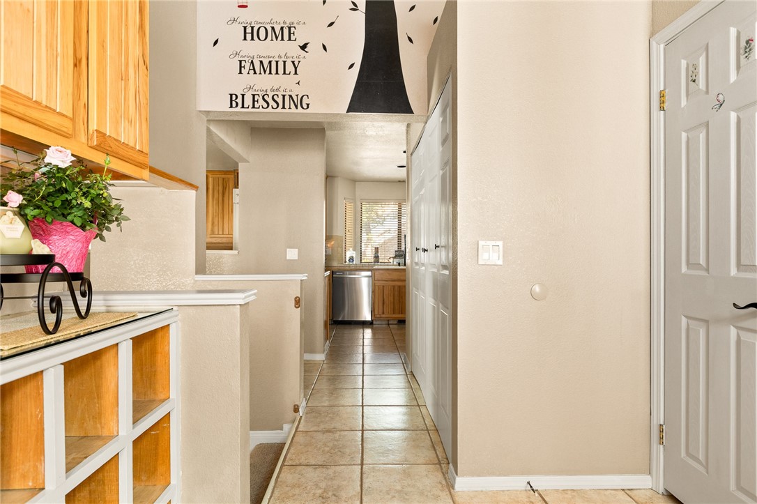 27596 N Bay Road Property Photo 8