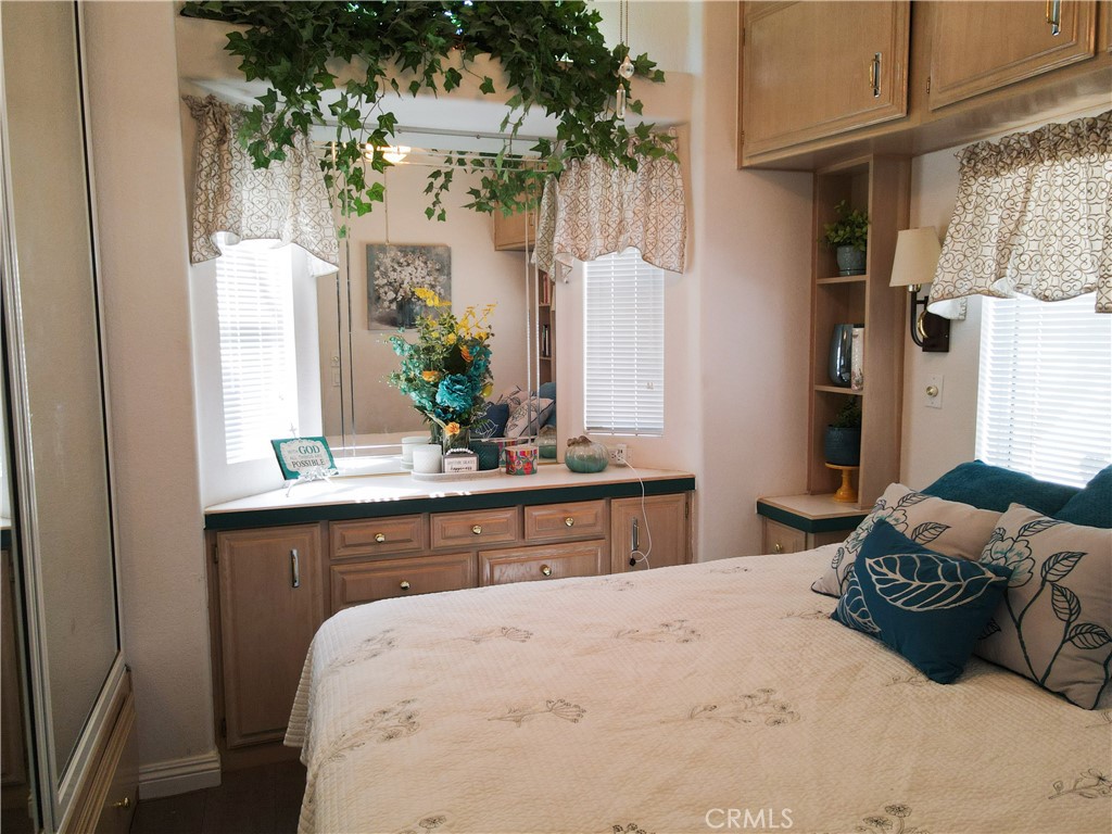 70200 Dillon Road 148 Property Photo 9