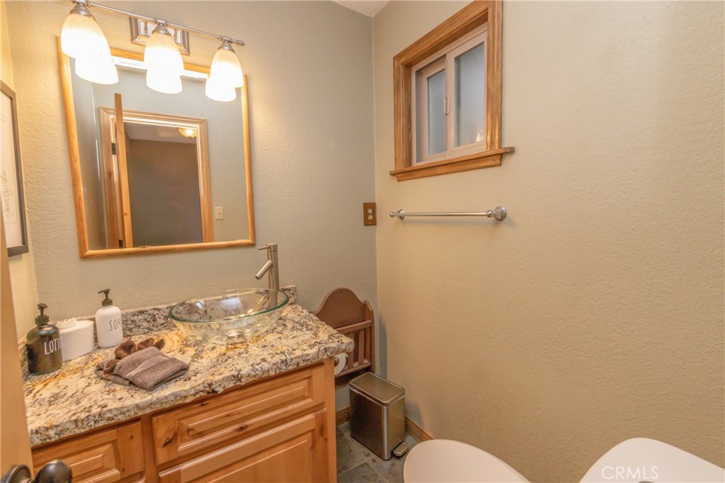 620 Villa Grove Avenue Property Photo 19