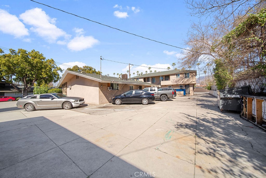 394 W 17th Street Property Photo 21