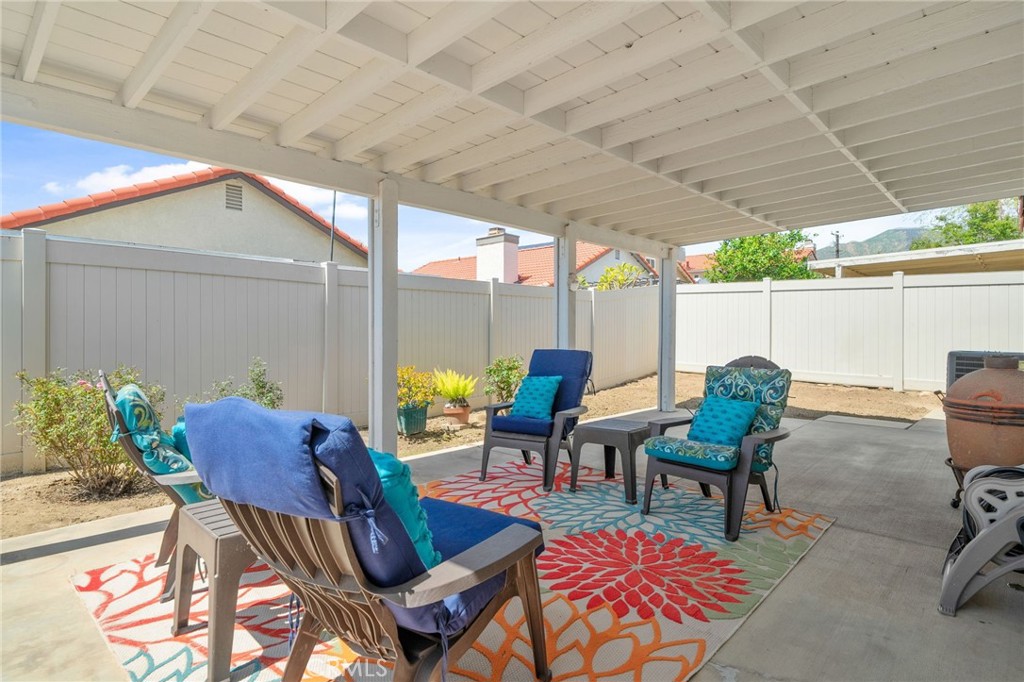 7138 Devon Avenue Property Photo 25