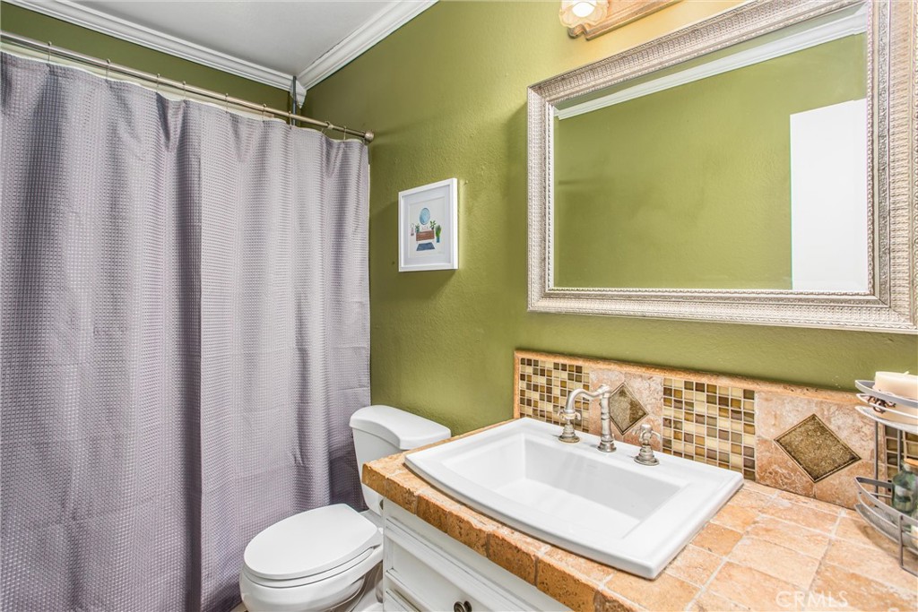 1446 N 8th Street Property Photo 17