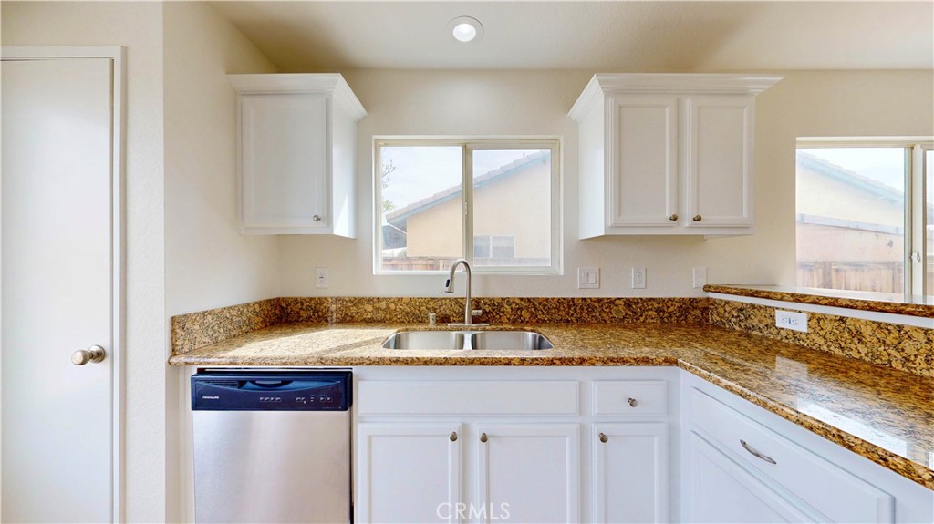 11850 Star Street Property Photo 16