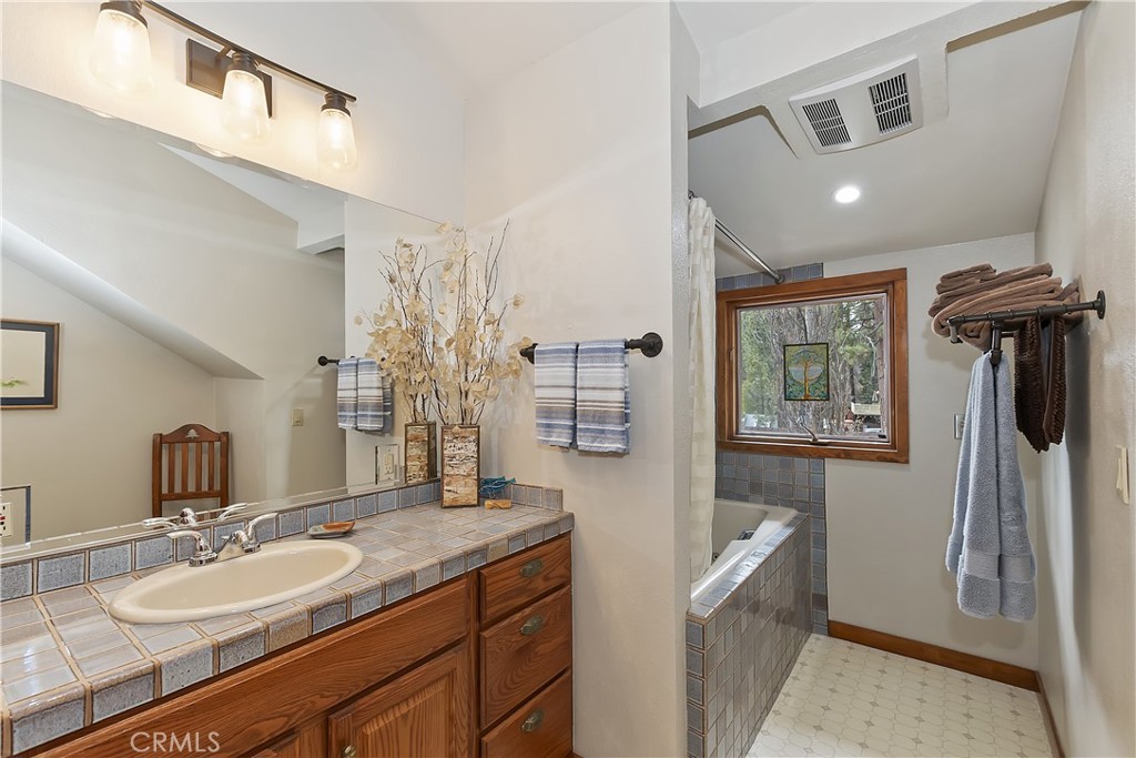 39128 North Shore Property Photo 38