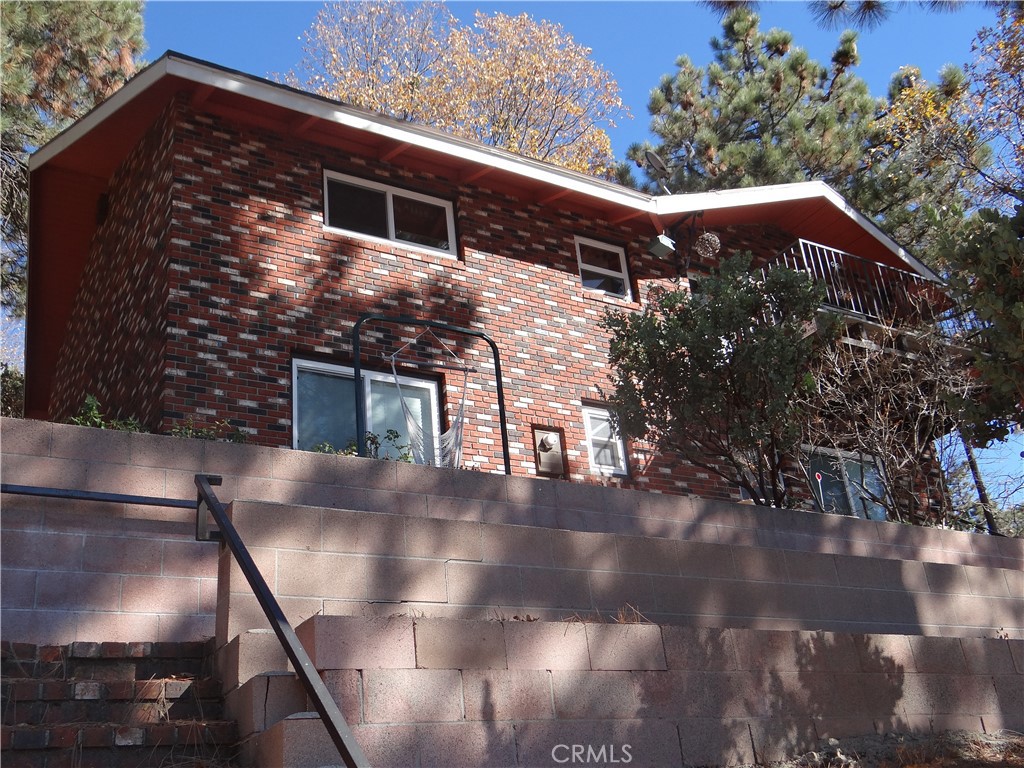 30748 Knoll View Drive Property Photo 3