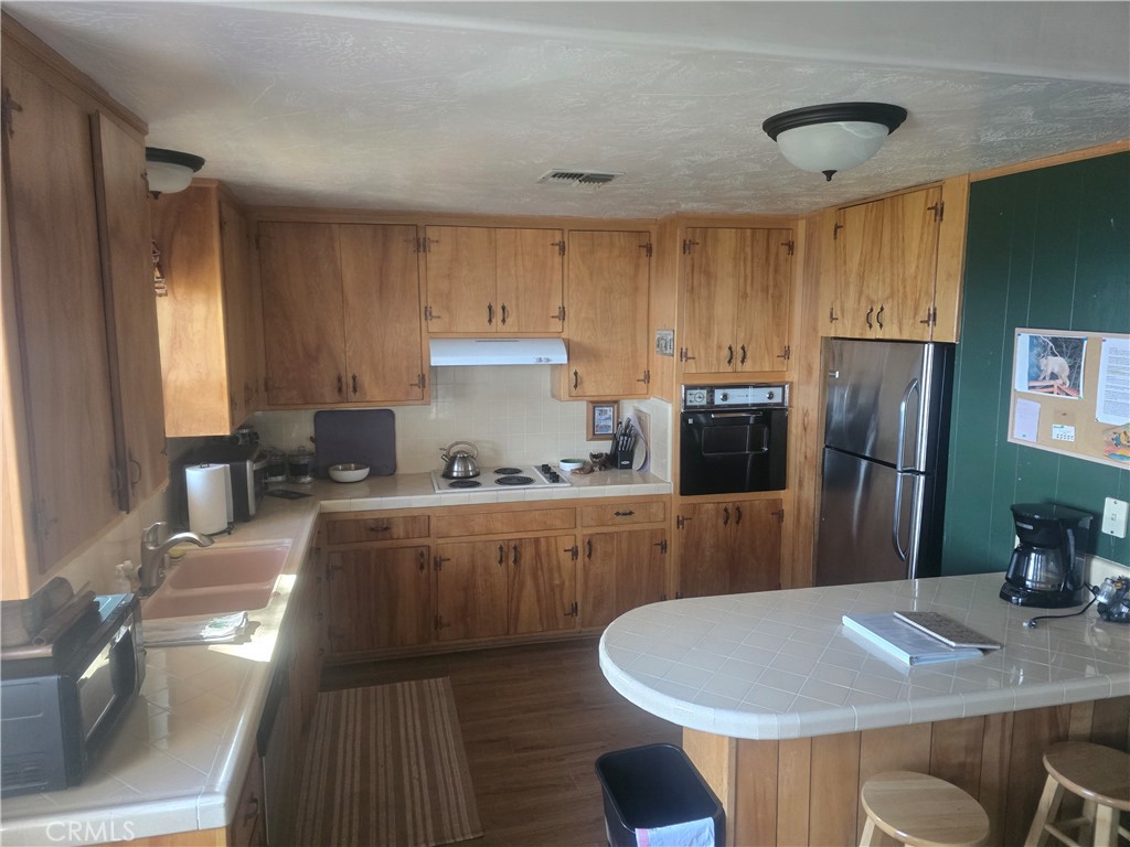 30748 Knoll View Drive Property Photo 5