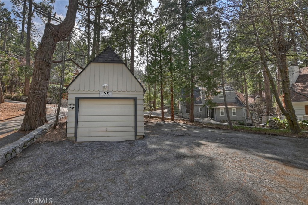 190 Cedar Circle Property Photo 34