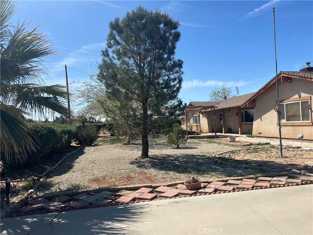 11644 Hickory Avenue Property Photo 1