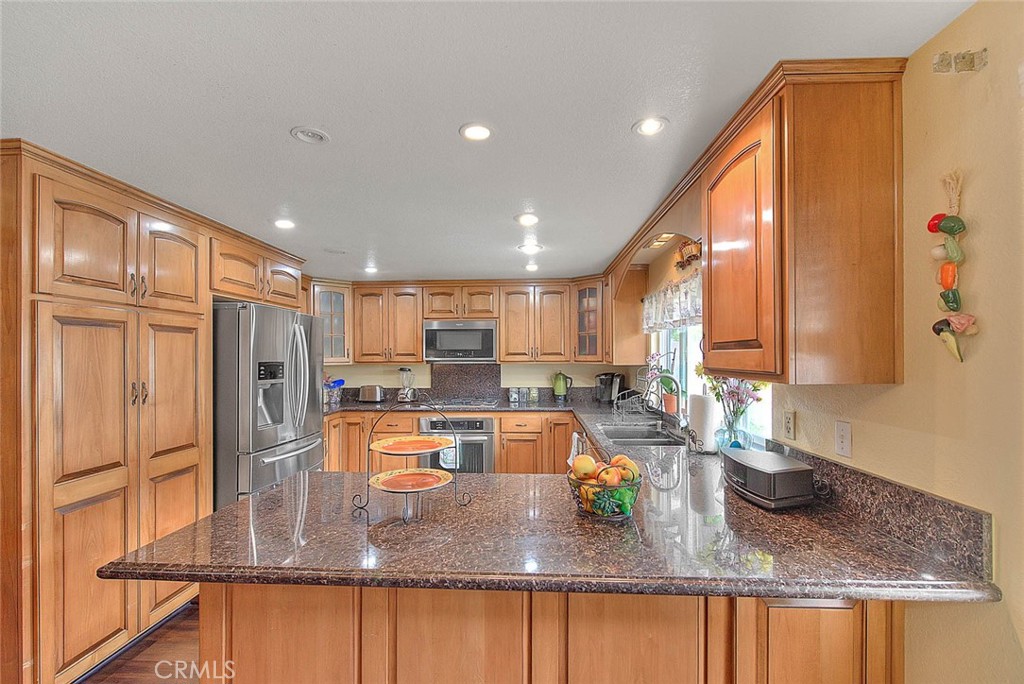 5573 N Stoddard Avenue Property Photo 8