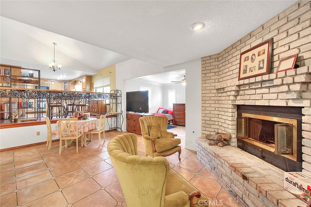 5573 N Stoddard Avenue Property Photo 13