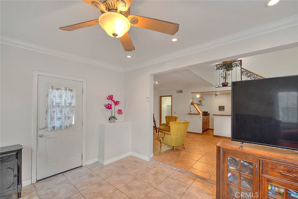 5573 N Stoddard Avenue Property Photo 16