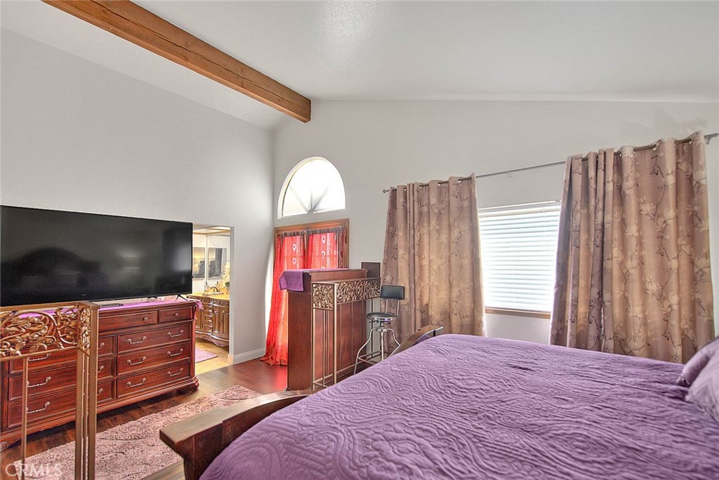 5573 N Stoddard Avenue Property Photo 28