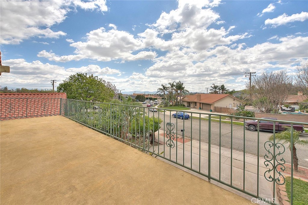 5573 N Stoddard Avenue Property Photo 29